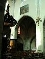 In der Kathedrale von St. Pierre, Annecy, Frankreich. Während einer Predigt des hl. Franz von Sales begann das Kreuz gegenüber der Kanzel zu strahlen.