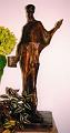 Statue von Josef Bachlechner junior (1921-1979) im Heimsuchungkloster Zangberg, Bayern
