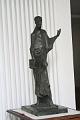 Statue von Josef Bachlechner junior (1921-1979) im Sales-Haus, Kriens, Schweiz